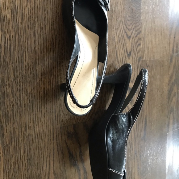 Heels - Picture 2 of 3